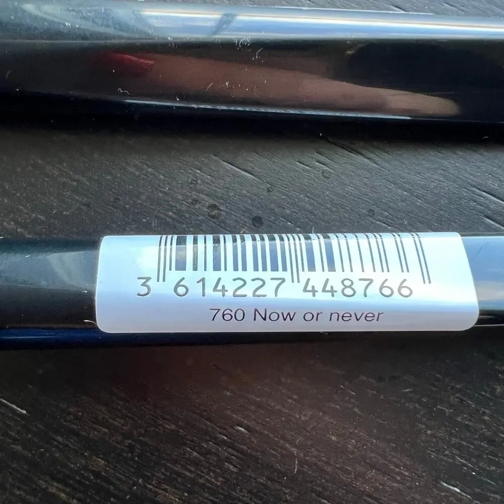 Rimmel Lip Art Graphic Liner + Liquid Lipstick 760 Now or Never and 220 Vandal